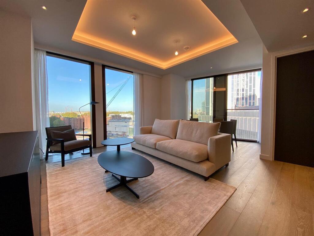 3 bed Apartment for rent in Clapham. From Coopers - London 3 bed Apartment for rent in Clapham. From Coopers - London