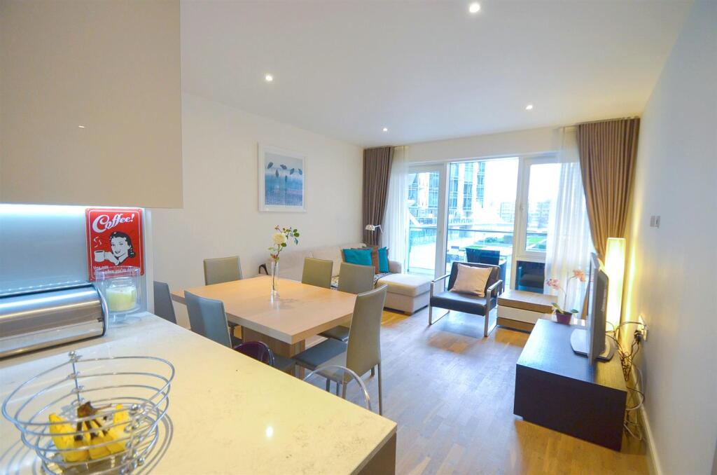 2 bed 1st Floor Flat for rent in London. From Coopers - London