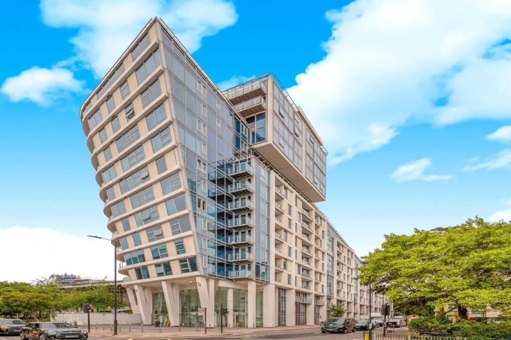 3 bed Apartment for rent in Hampstead. From Coopers - London