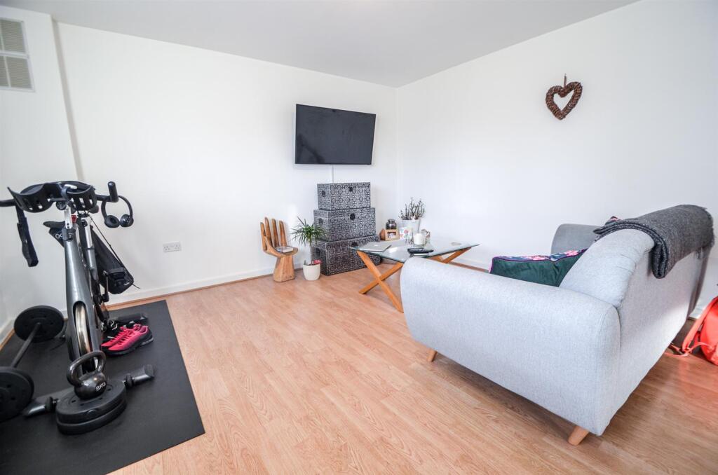 1 bed 1st Floor Flat for rent in London. From Coopers - London 1 bed 1st Floor Flat for rent in London. From Coopers - London