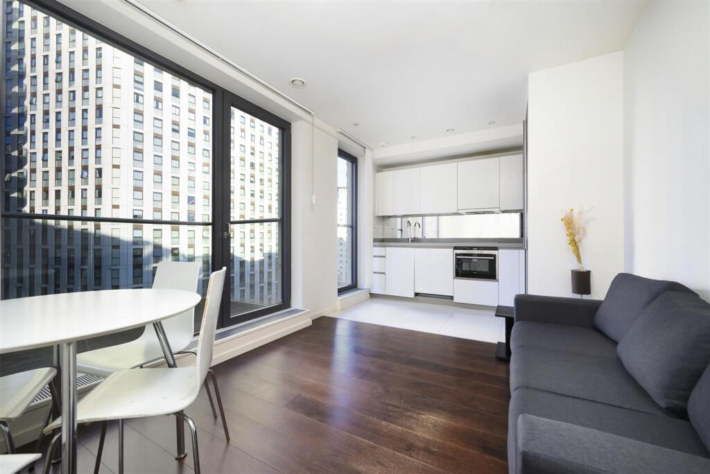 1 bed 1st Floor Flat for rent in London. From Coopers - London