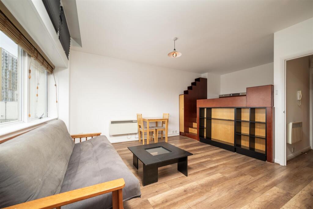 4 bed Apartment for rent in London. From Coopers - London 4 bed Apartment for rent in London. From Coopers - London