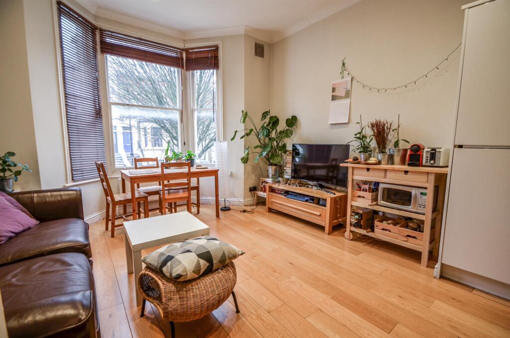 2 bed 1st Floor Flat for rent in London. From Coopers - London