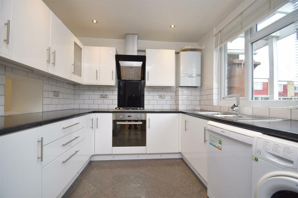 3 bed Mid Terraced House for rent in Pinner. From Coopers - Pinner