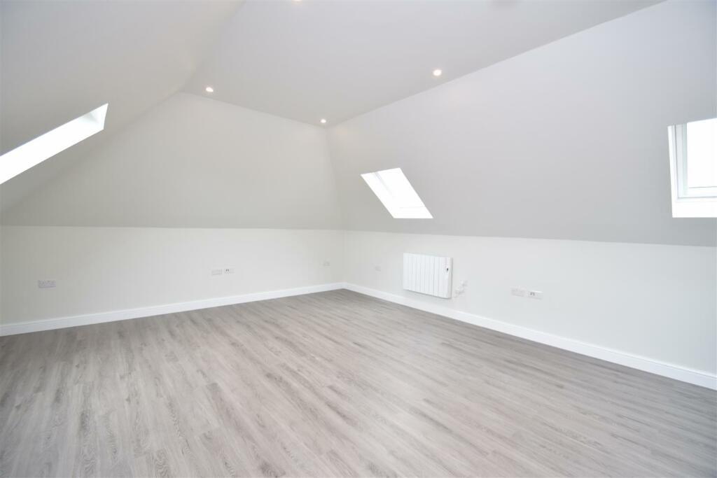 0 bed Studio for rent in . From Coopers - Pinner