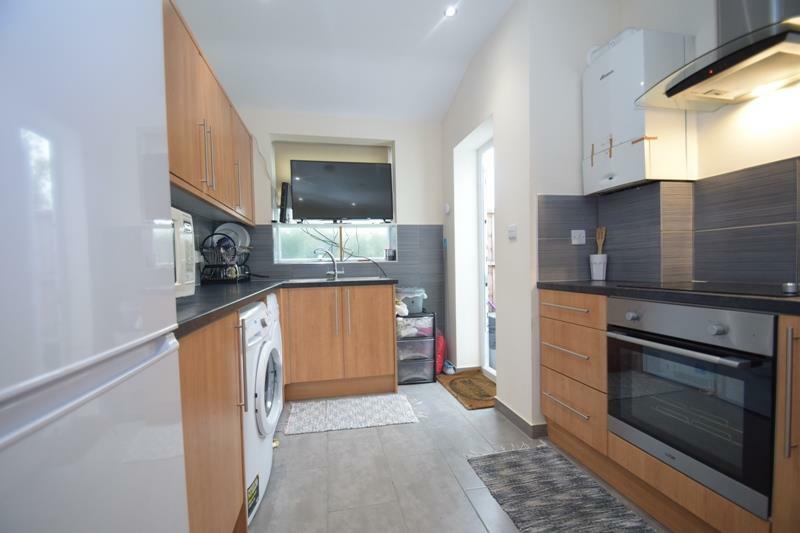2 bed Maisonette for rent in Northwood. From Coopers - Pinner