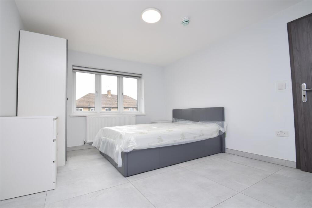 0 bed Studio for rent in Wembley. From Coopers - Pinner