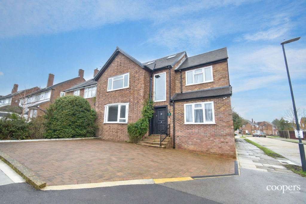 6 bed Semi Detached for rent in Pinner. From Coopers - Pinner