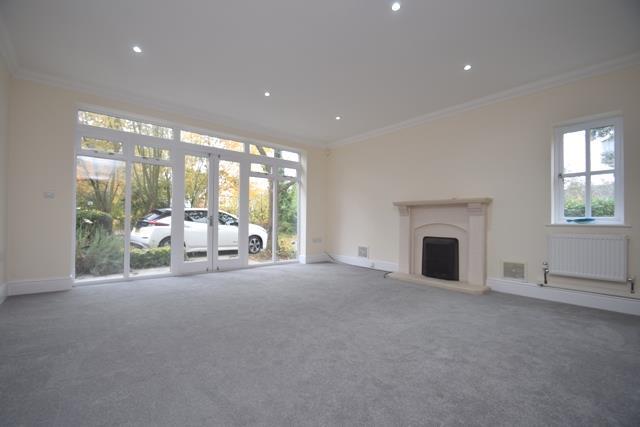 2 bed Apartment for rent in Northwood. From Coopers - Pinner