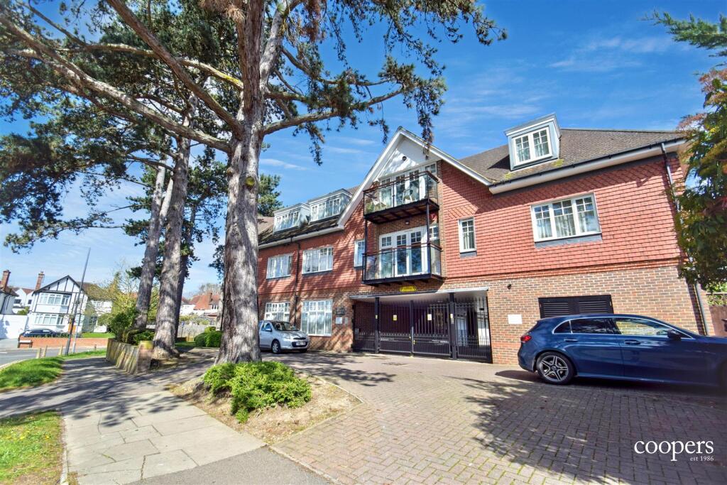 2 bed Apartment for rent in Pinner. From Coopers - Pinner 2 bed Apartment for rent in Pinner. From Coopers - Pinner
