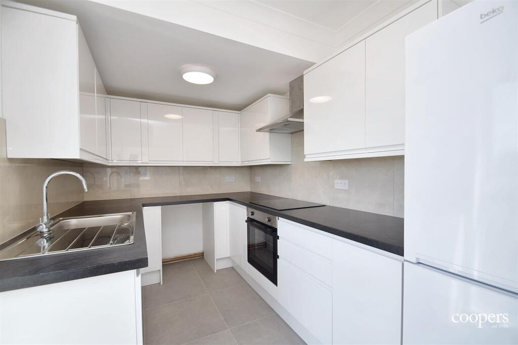 2 bed Apartment for rent in Watford. From Coopers - Pinner 2 bed Apartment for rent in Watford. From Coopers - Pinner