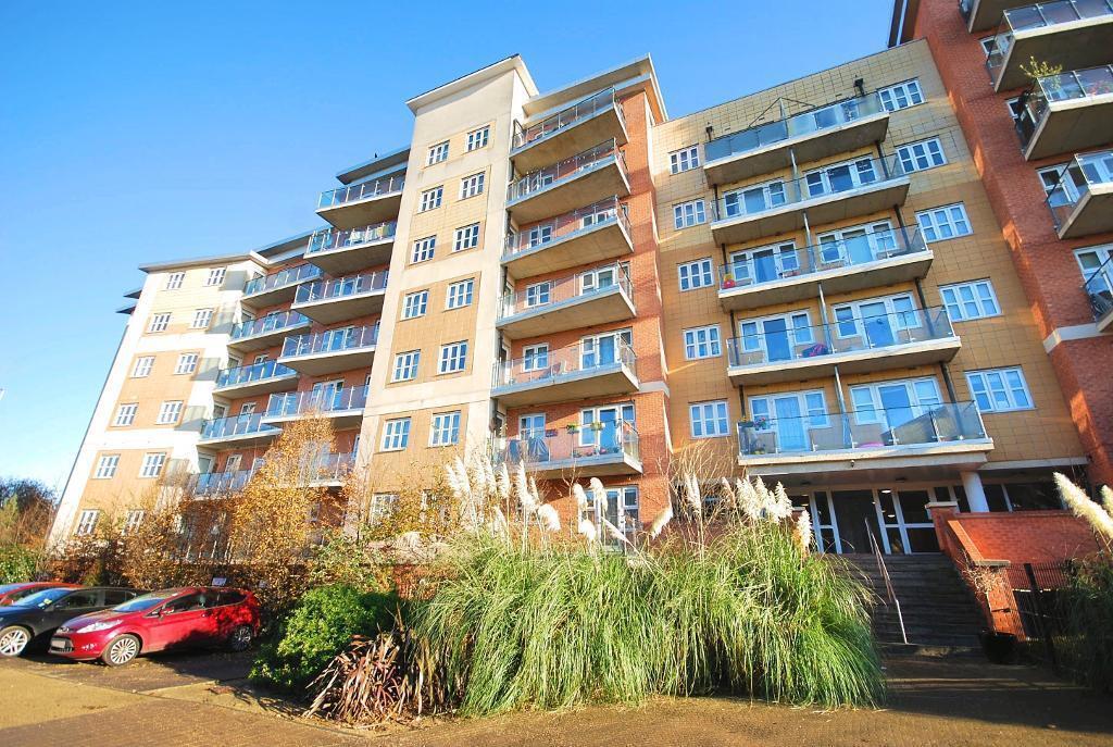 2 bed Apartment for rent in Harrow. From Coopers - Pinner
