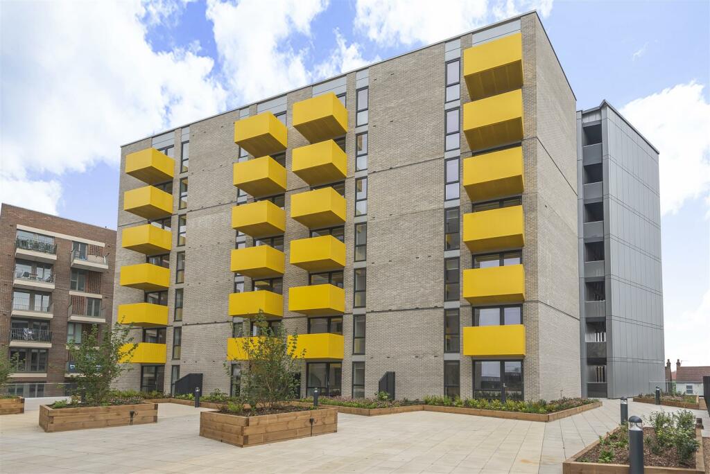 1 bed Apartment for rent in Hayes. From Coopers - Uxbridge
