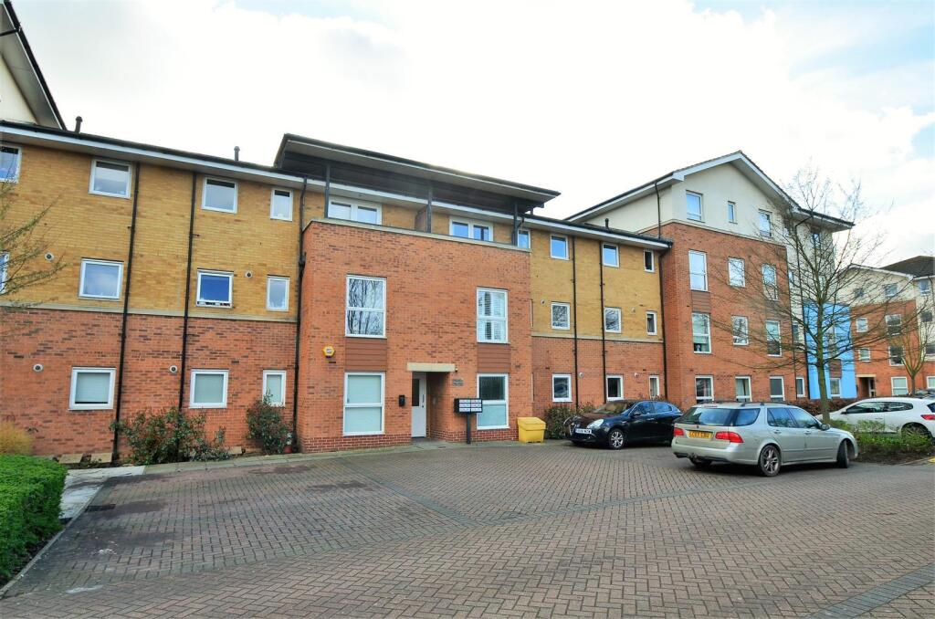 2 bed Apartment for rent in West Drayton. From Coopers - Uxbridge