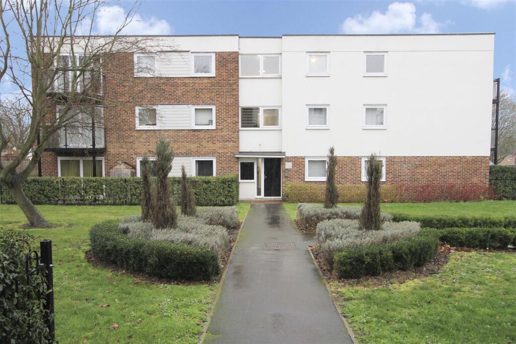 2 bed Apartment for rent in Uxbridge. From Coopers - Uxbridge 2 bed Apartment for rent in Uxbridge. From Coopers - Uxbridge