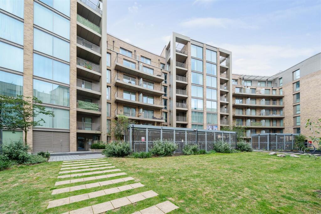 2 bed Apartment for rent in Yiewsley. From Coopers - Uxbridge