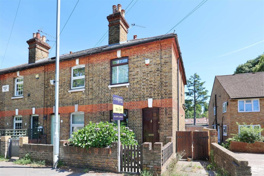 2 bed End of Terrace for rent in Uxbridge. From Coopers - Uxbridge 2 bed End of Terrace for rent in Uxbridge. From Coopers - Uxbridge