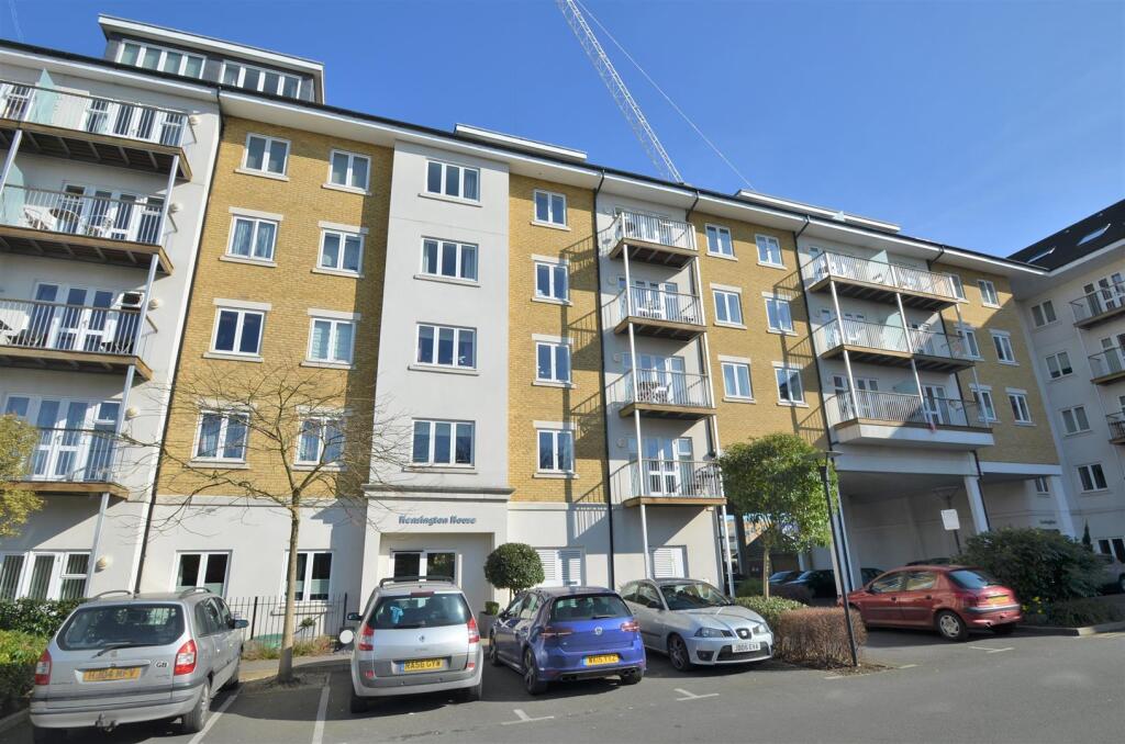 2 bed Apartment for rent in West Drayton. From Coopers - Uxbridge 2 bed Apartment for rent in West Drayton. From Coopers - Uxbridge