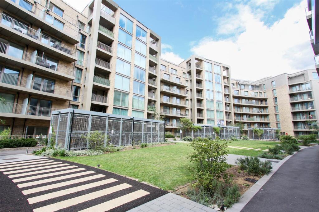 2 bed Apartment for rent in Yiewsley. From Coopers - Uxbridge