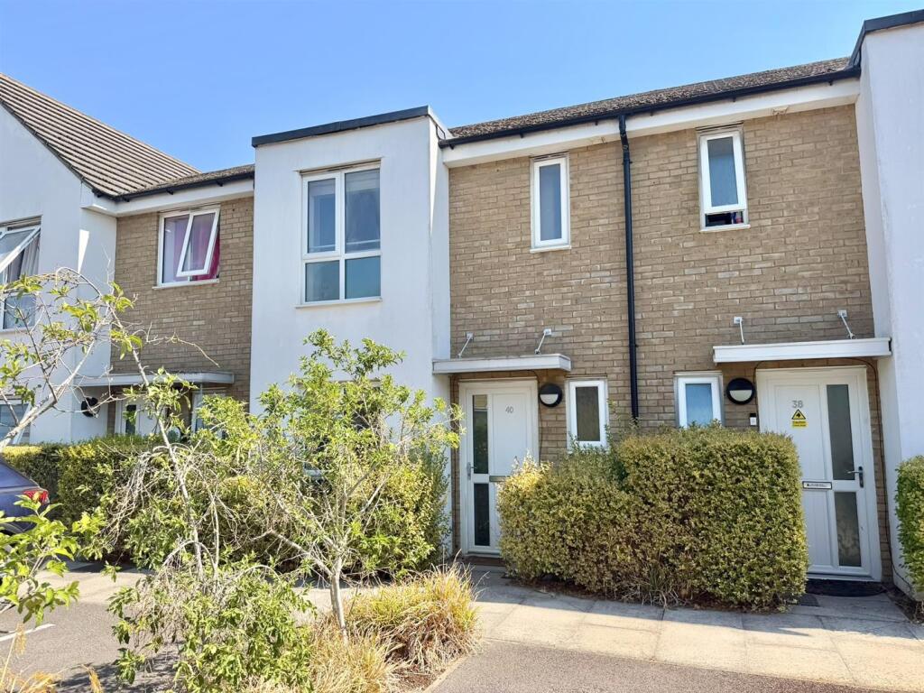 3 bed Detached for rent in West Drayton. From Coopers - Uxbridge 3 bed Detached for rent in West Drayton. From Coopers - Uxbridge
