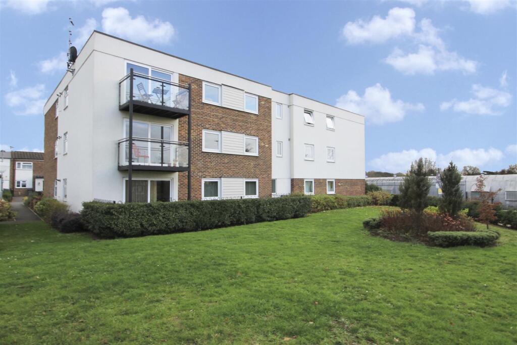 2 bed Apartment for rent in Uxbridge. From Coopers - Uxbridge