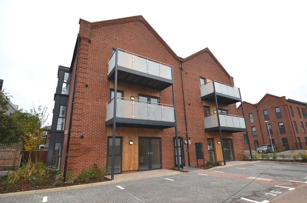 2 bed Apartment for rent in West Drayton. From Coopers - Uxbridge