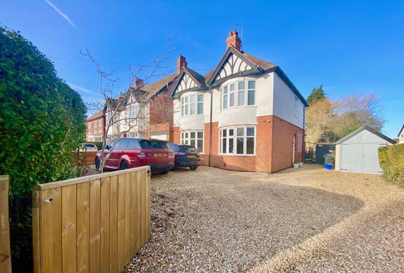 4 bed Chalet type for rent in Grantham. From Coral James Estate Agents - South Witham 4 bed Chalet type for rent in Grantham. From Coral James Estate Agents - South Witham