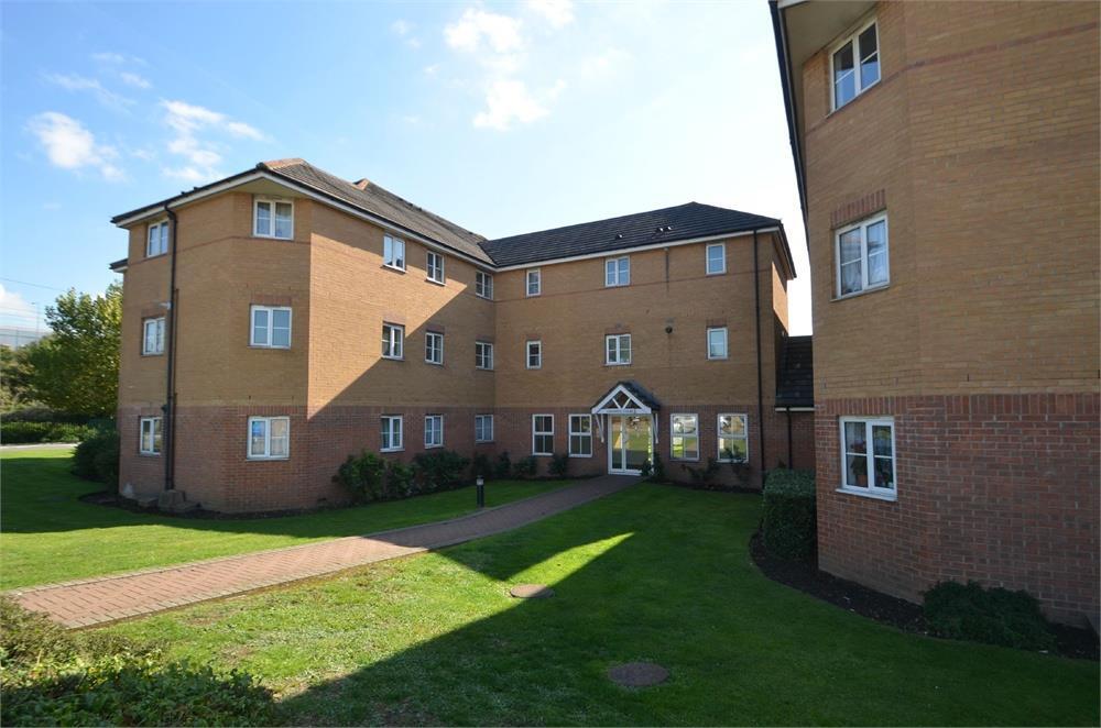 2 bed 1st Floor Flat for rent in Hendon. From Cosway Estates - Mill Hill