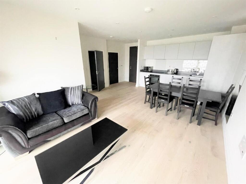 1 bed Apartment for rent in Finchley. From Cosway Estates - Mill Hill