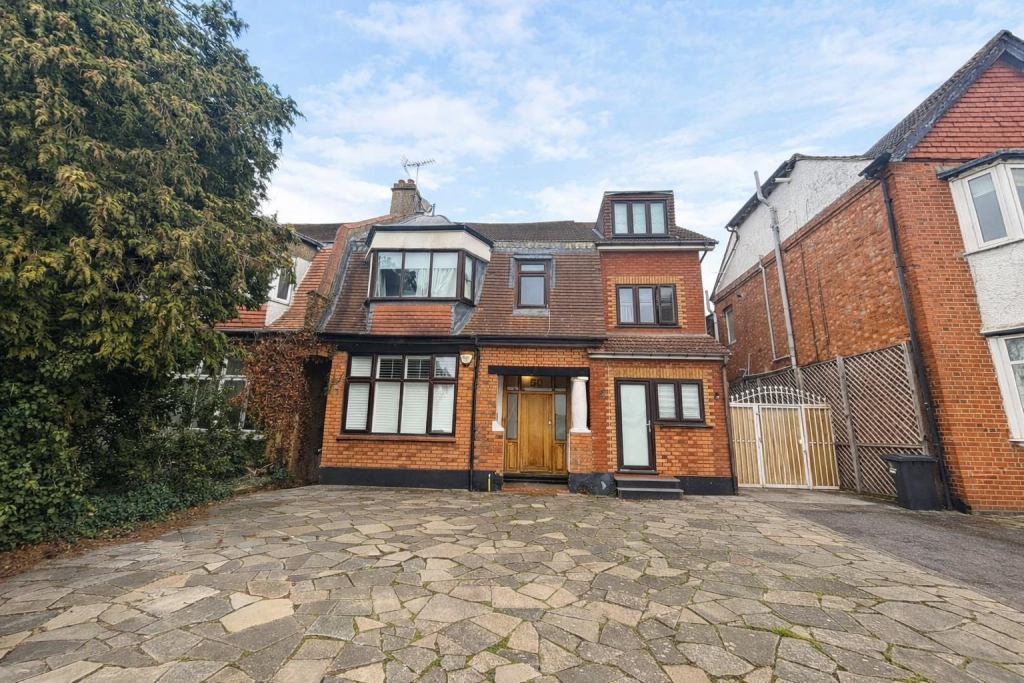 1 bed 1st Floor Flat for rent in Arkley. From Cosway Estates - Mill Hill