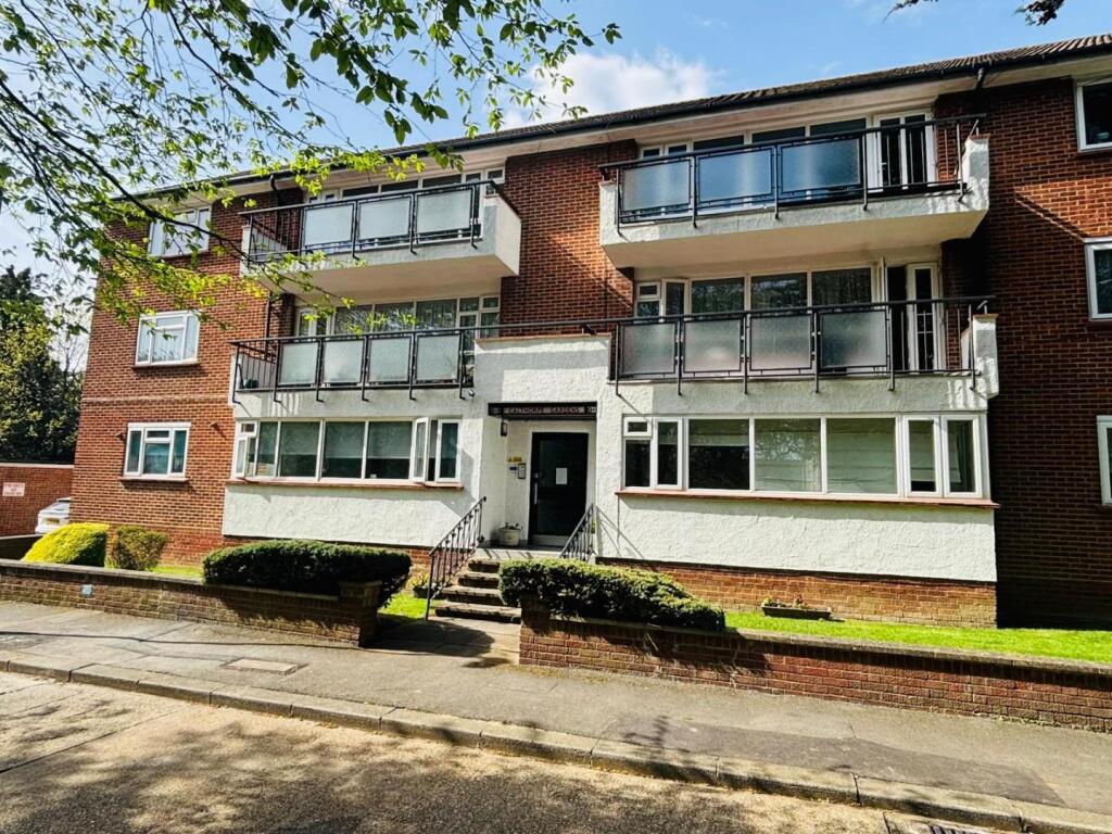 3 bed Apartment for rent in Stanmore. From Cosway Estates - Mill Hill 3 bed Apartment for rent in Stanmore. From Cosway Estates - Mill Hill