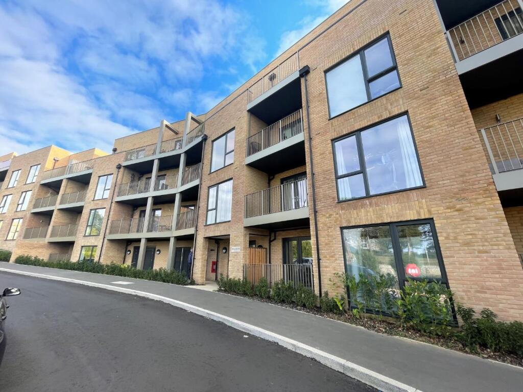 1 bed Apartment for rent in Finchley. From Cosway Estates - Mill Hill