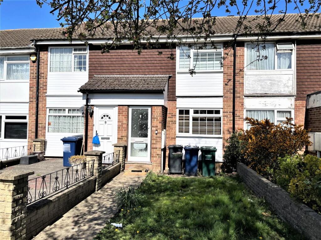 2 bed Mid Terraced House for rent in Hendon. From Cosway Estates - Mill Hill