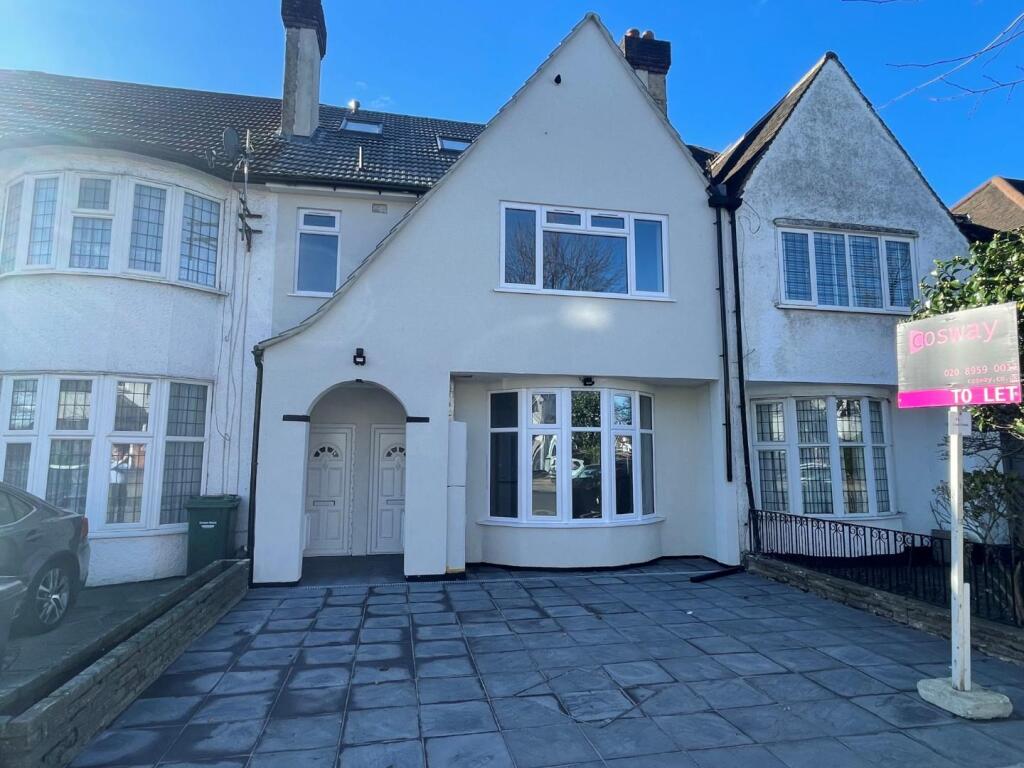 2 bed 1st Floor Flat for rent in Hendon. From Cosway Estates - Mill Hill