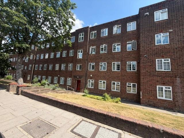 2 bed 1st Floor Flat for rent in Hendon. From Cosway Estates - Mill Hill 2 bed 1st Floor Flat for rent in Hendon. From Cosway Estates - Mill Hill