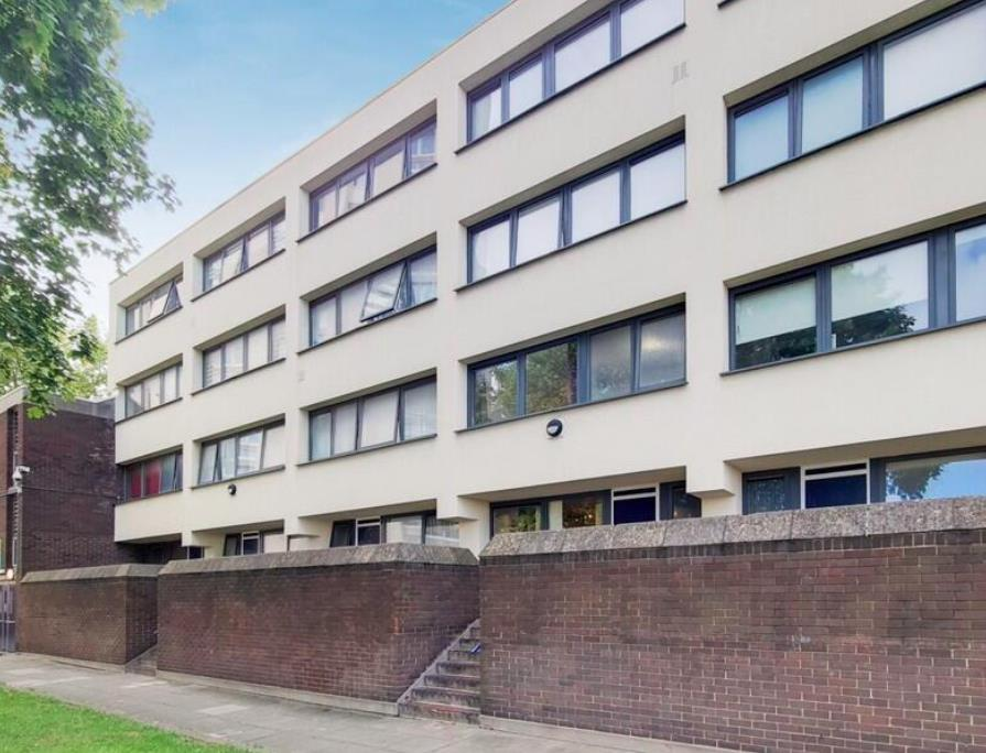 3 bed 1st Floor Flat for rent in Camden Town. From Cosway Estates - Mill Hill 3 bed 1st Floor Flat for rent in Camden Town. From Cosway Estates - Mill Hill