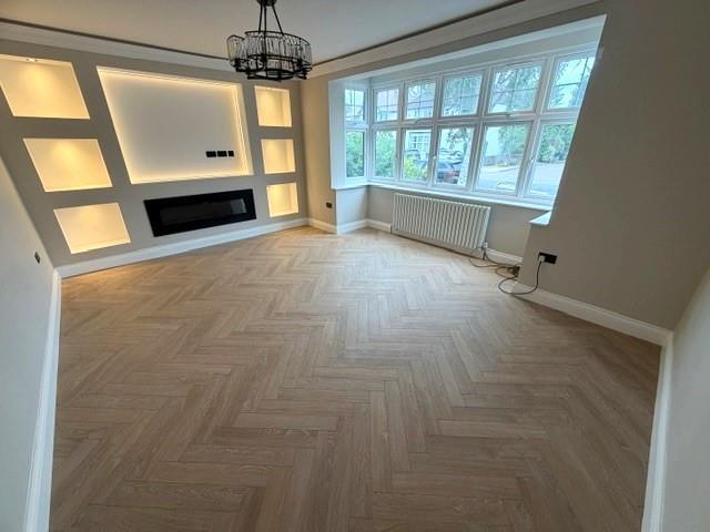 7 bed Detached for rent in Hendon. From Cosway Estates - Mill Hill