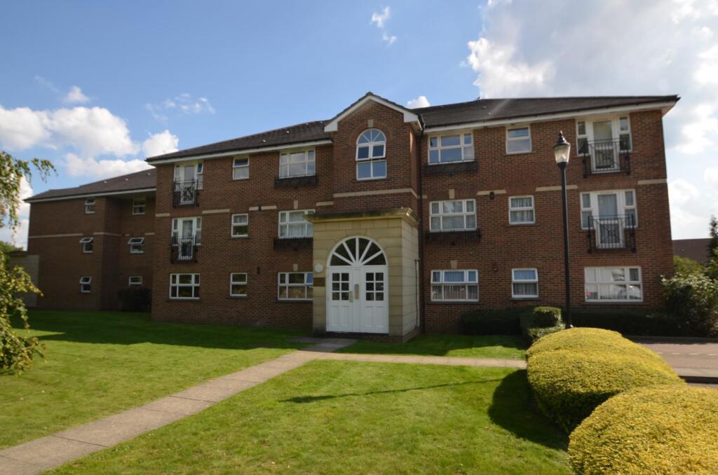 2 bed 1st Floor Flat for rent in Finchley. From Cosway Estates - Mill Hill