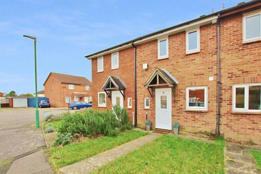 2 bed End of Terrace for rent in Hurn. From Athertons Estate & Letting Agents - Bournemouth