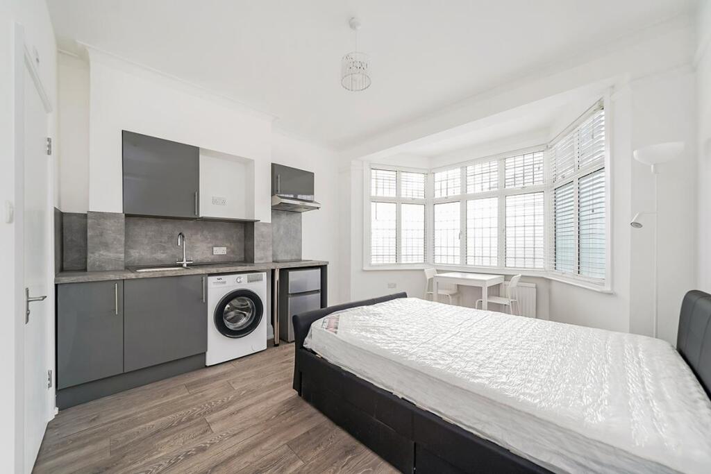 0 bed Studio for rent in Chingford. From Coultons - North Chingford