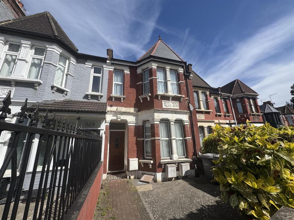 0 bed Studio for rent in Tottenham. From Coultons - North Chingford