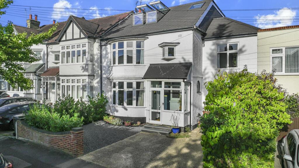 5 bed Semi Detached for rent in Chingford. From Coultons - North Chingford