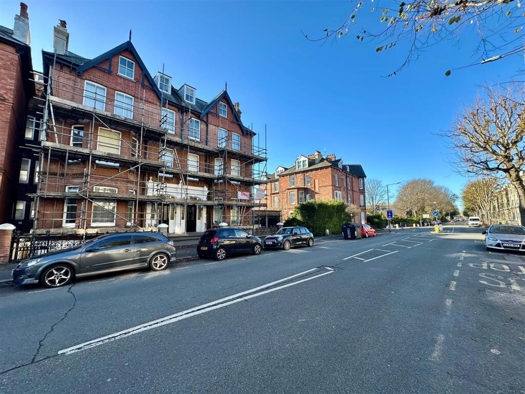 1 bed 1st Floor Flat for rent in Brighton and Hove. From Avard Estate Agents - Brighton