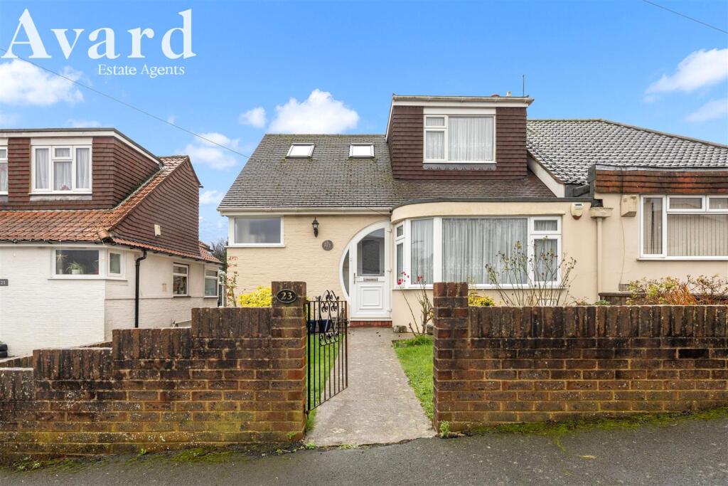 3 bed Semi-detached bungalow for rent in Falmer. From Avard Estate Agents - Brighton