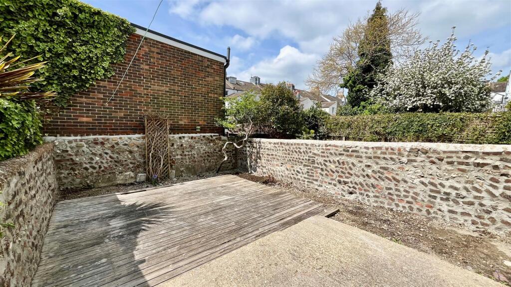 1 bed 1st Floor Flat for rent in Brighton and Hove. From Avard Estate Agents - Brighton 1 bed 1st Floor Flat for rent in Brighton and Hove. From Avard Estate Agents - Brighton