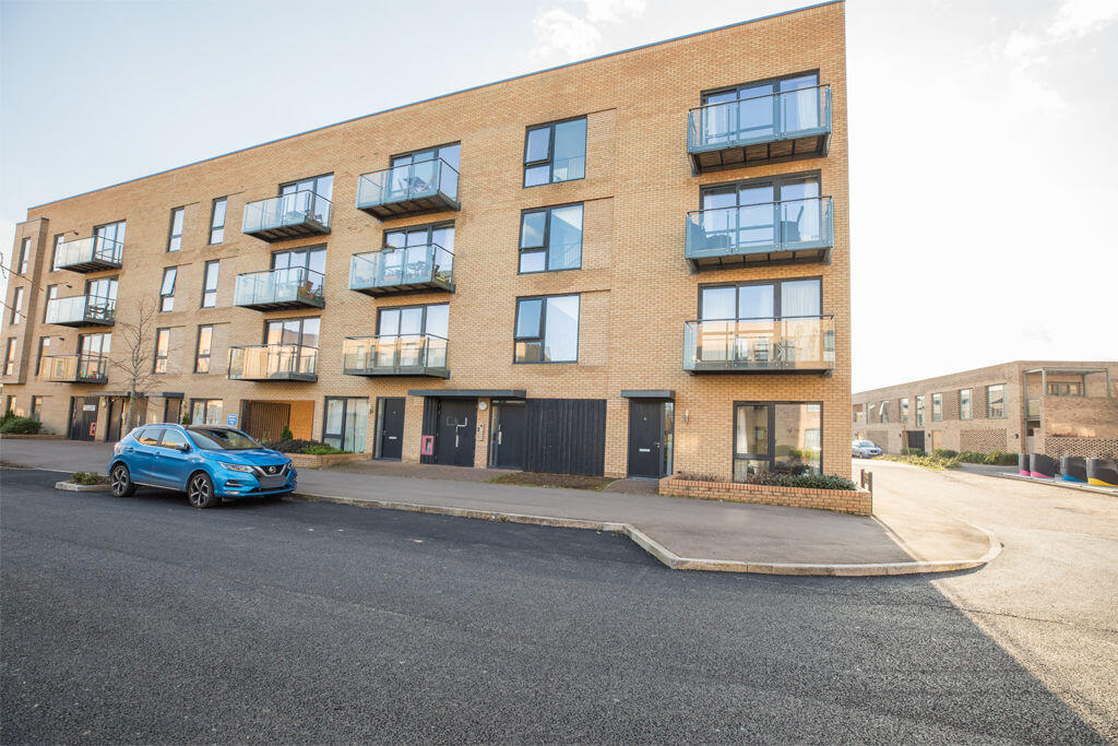 2 bed 1st Floor Flat for rent in Cambridge. From Award Property - Cambridge