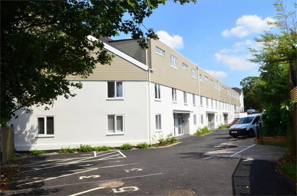 1 bed Apartment for rent in Royston. From Country Properties - Royston