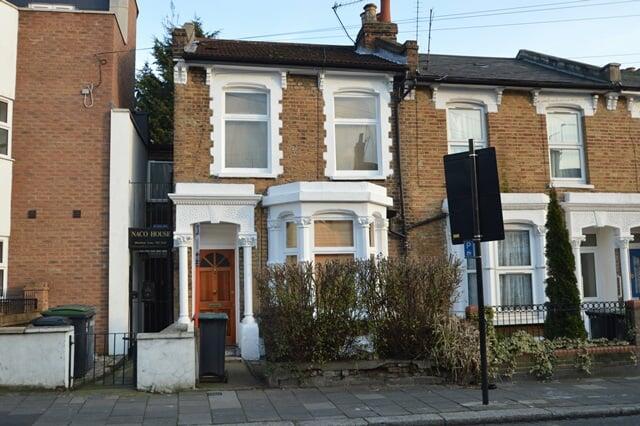 4 bed Mid Terraced House for rent in London. From Cousins Estate Agents - South Tottenham