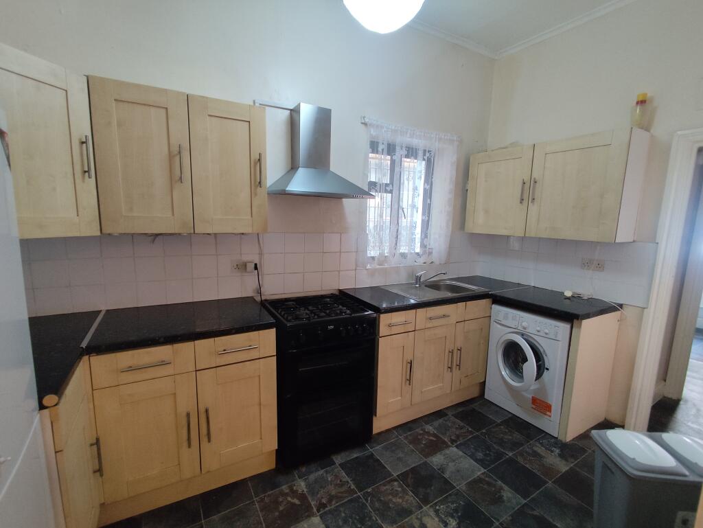 1 bed 1st Floor Flat for rent in Hornsey. From CP Papas Property Centre - London