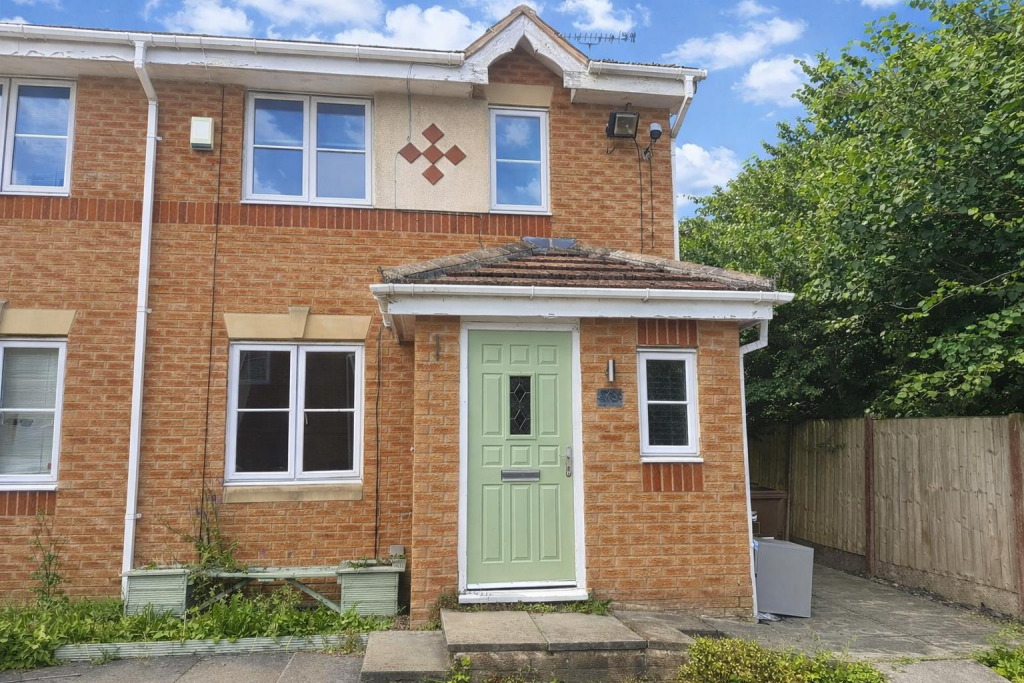 3 bed End of Terrace for rent in Highlane. From Crown Estate Agents - Pontefract 3 bed End of Terrace for rent in Highlane. From Crown Estate Agents - Pontefract